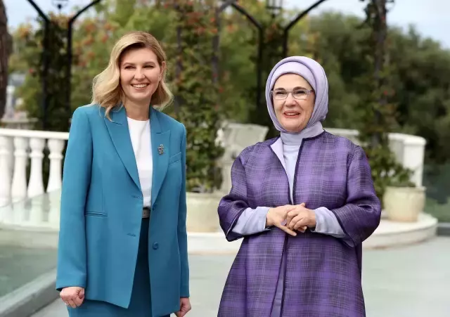 Emine Erdoğan, Ukrayna Devlet Başkanı'nın eşi Zelenska'yı İstanbul'da ağırladı