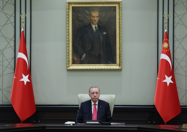 Kabine Toplantısı'nda neler konuşuldu? Kabine Toplantısı öğretmen atamaları kararı alındı mı?
