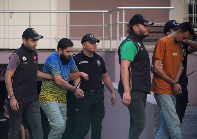 İzmir karakol saldırısı: Saldırgan dahil 9 şüpheli için tutuklama talebi