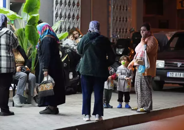 Balıkesir Sındırgı'da 6.1 büyüklüğünde deprem