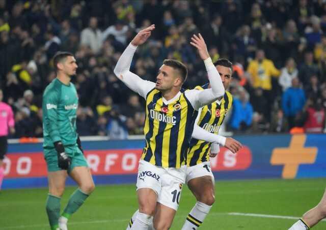 Geri döndüler! Fenerbahçe'nin yıldızında 10 dakikada 2 gol