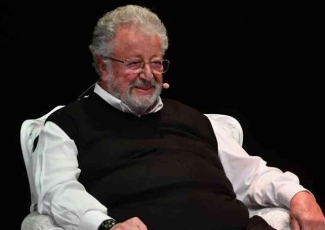 Metin Akpınar kimdir? Metin Akpınar kaç yaşında, nereli? Metin Akpınar'ın eşi kimdir?