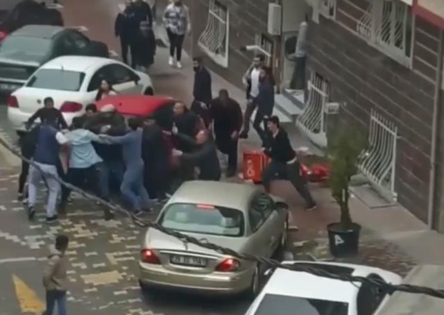 Son dakika haberleri | ESENYURT'TA KİRACILARLA EV SAHİPLERİNİN MEYDAN SAVAŞI