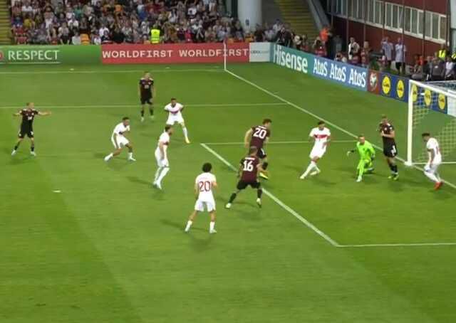 Önce çizgiden çıkardı, sonra gol attı! Galatasaray'ın yıldızından mükemmel performans