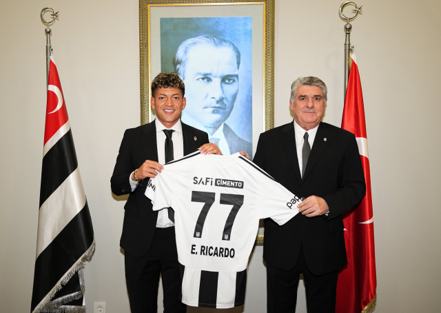 Beşiktaş, Orta Sahaya Güçlü Bir Takviye Yapıyor