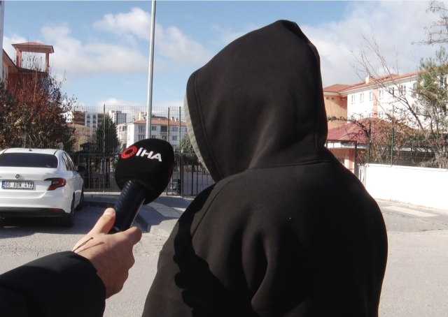 Kız öğrencilerine cinsel organının fotoğrafını gönderen tacizci öğretmen tutuklandı