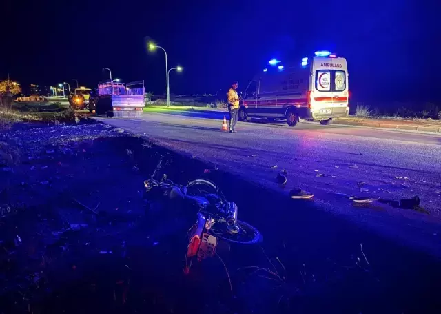 Kazadan sonra seyir halindeki araçlar ve müdahale ekipleri