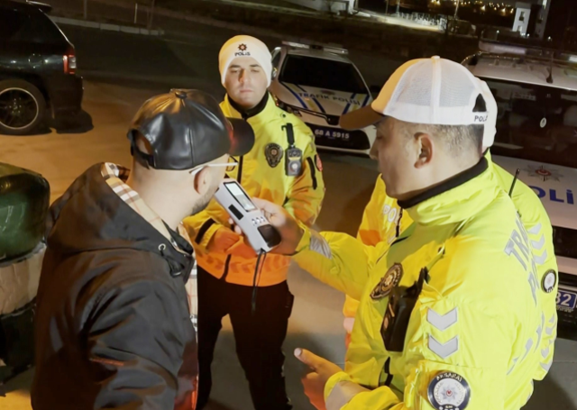 Direksiyon başında alkollü yakalandı, polise söyledikleri şok etti