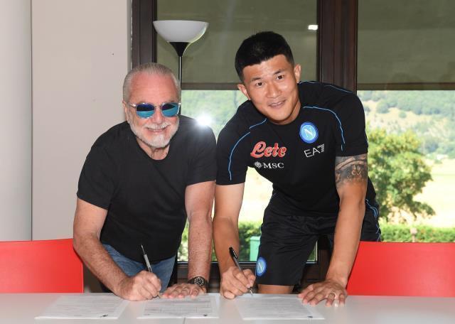 Fenerbahçe'den ayrılıp Napoli'ye transfer olan Kim Min-Jae'den unutulmaz 'Gangnam Style' performansı