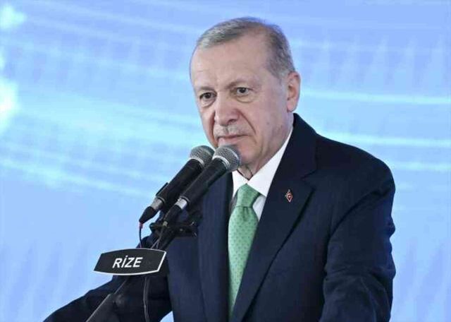 CHP Genel Başkanı Özgür Özel, Hükümeti Kentsel Dönüşüm Konusunda Samimi Olmaya Davet Etti