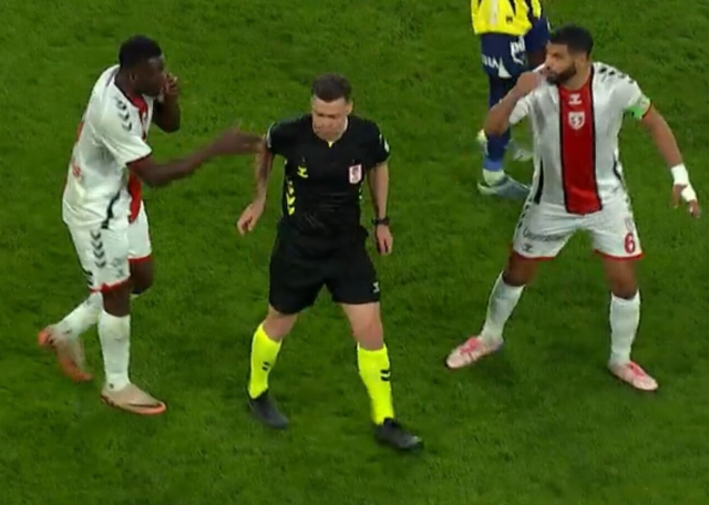 Kırmızı kart doğru mu? Eski hakemler, maça damga vuran karar için tek görüşte birleşti