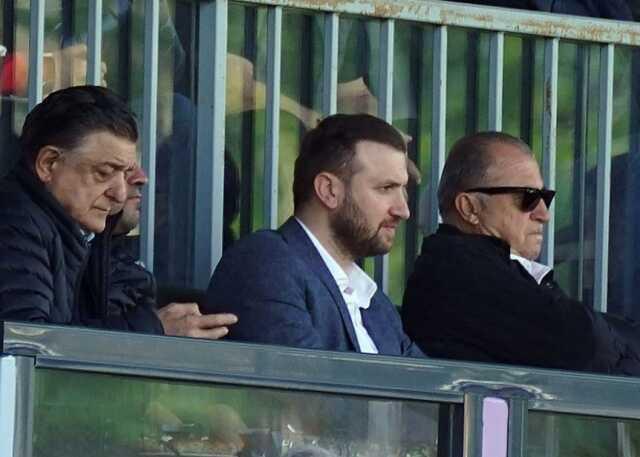 Arda Turan'ın takımı Eyüpspor'un maçına ünlü akını! Herkes Fatih Terim'e odaklandı