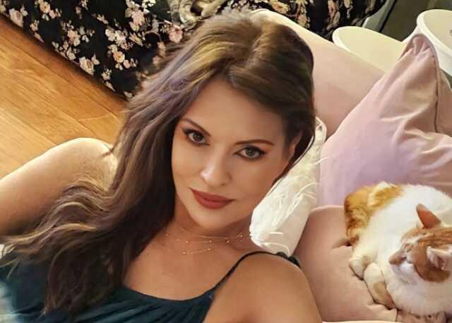 Hizmetçilerin entrikaları dizi oluyor! Melisa Döngel başrolü oynayacak