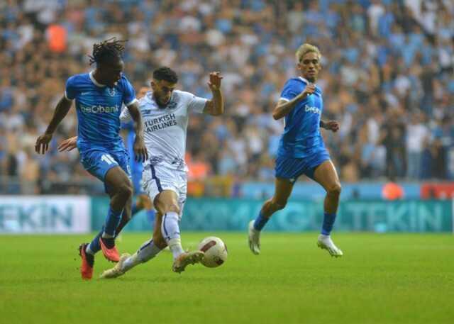 Son Dakika: Adana Demirspor, seri penaltı atışlarında Genk'e elenerek Konferans Ligi'ne play-off turunda veda etti