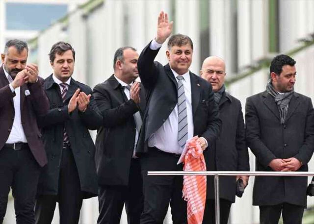 Maaş Alamayan İşçileri Tehdit Eden Cemil Tugay Kimdir?