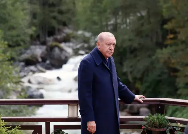 Ayder Yaylası'ndaki tesisleri inceleyen Cumhurbaşkanı