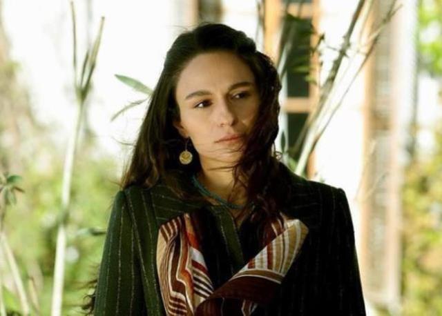 Saniye ve Gülten öldü mü, diziden mi çıkacaklar? Bir Zamanlar Çukurova Saniye ve Gülten ölecek mi? Selin Yeninci ve Selin Genç diziden ayrılıyor mu?