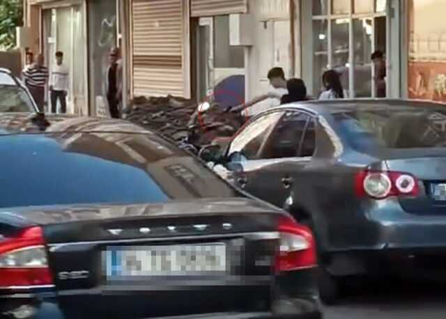 Diyarbakır'da iki aile arasında çıkan silahlı kavgada 3 kişi öldü, 1 kişi yaralandı