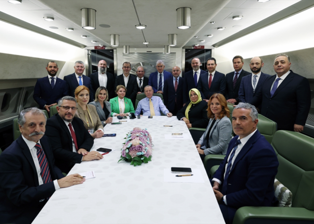 Cumhurbaşkanı Erdoğan: Trump, Hamas'ı ikna etmemizi rica etti Cumhurbaşkanı Erdoğan: Trump, Hamas'ı ikna etmemizi rica etti