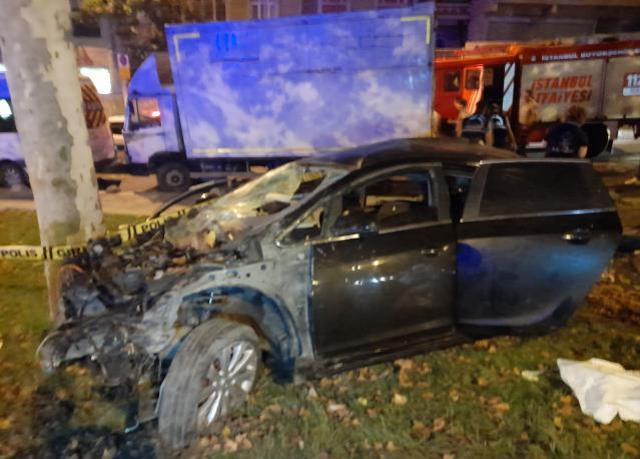 5 arkadaşın can verdiği korkunç kazada, otomobilden düşen fotoğraf yürek yaktı