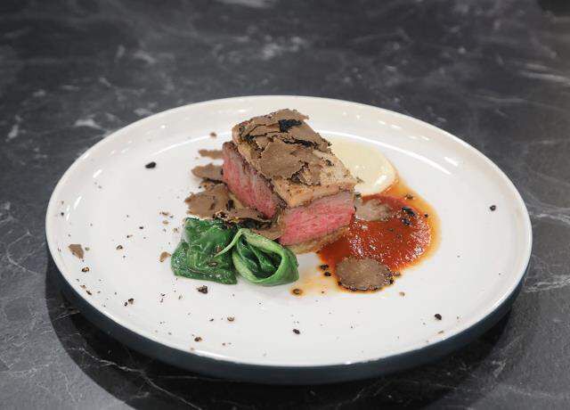 Tournedos Rossini tarifi! Masterchef Tournedos Rossini nasıl yapılır? 19 Aralık Danilo Şef'in imza yemeği Tournedos Rossini yemek tarifi!