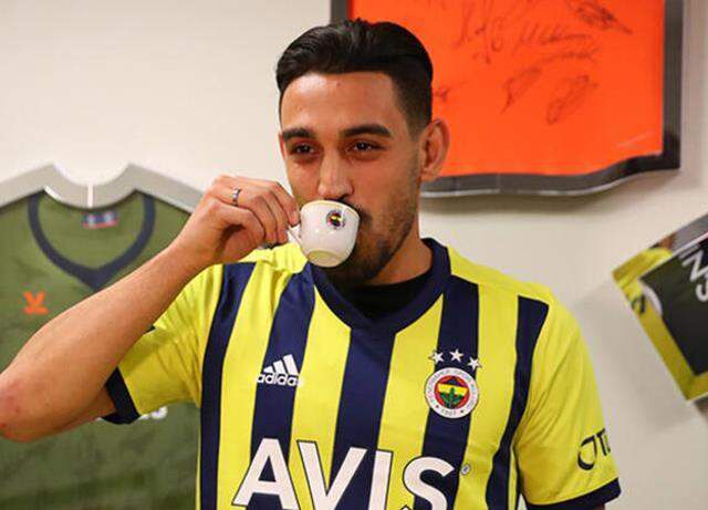 G.Saray Başkanı Burak Elmas, Visca'ya imza attırıp Ali Koç'un İrfan Can çalımına yanıt verecek