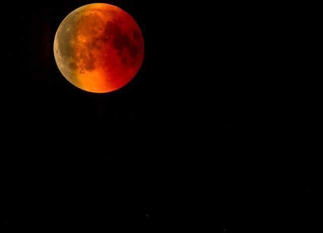 Rüyada ay görmek ne demektir? Rüyada ay görmek ne anlama gelir?