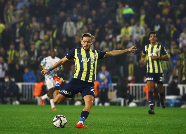 Fenerbahçe'ye çılgın teklif! Atletico Madrid, Rıdvan Dilmen'in 'Kadroya giremez' dediği yıldız için gemileri yaktı