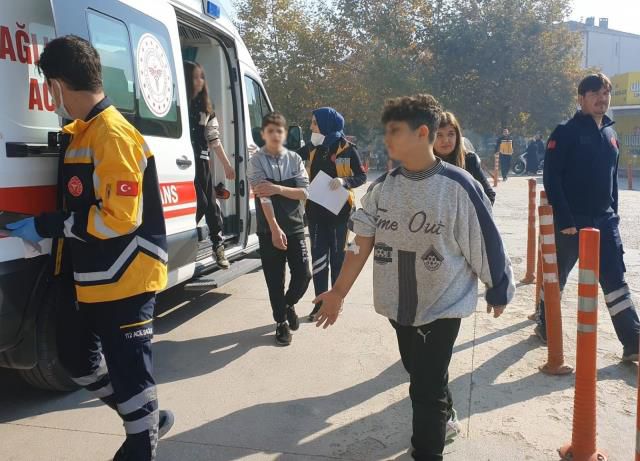 Bursa'da gıda zehirlenmesi sonucu 13 öğrenci hastanelik oldu