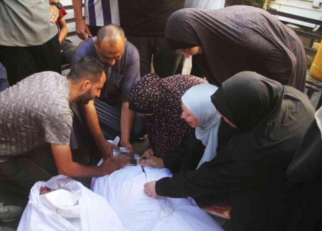 İsrail, sivillerin sığındığı okula yönelik saldırıda 907'şer kilogramlık 3 bomba kullandı