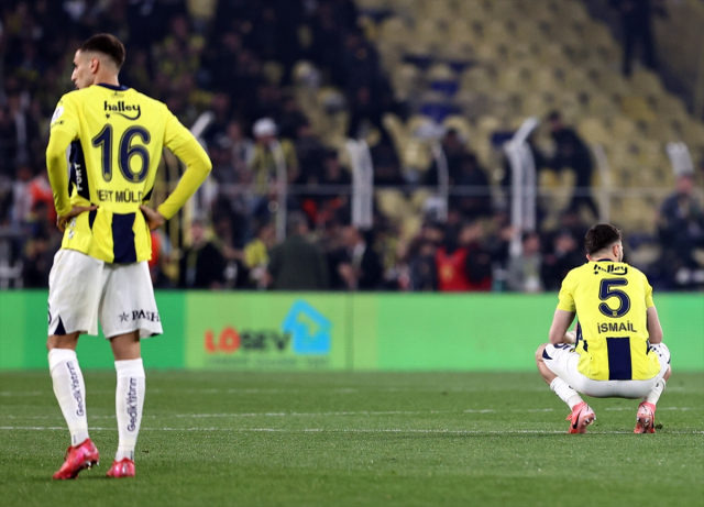 Başakşehir - Fenerbahçe muhtemel 11'ler! Başakşehir Fenerbahçe maçı saat kaçta, hangi kanalda?