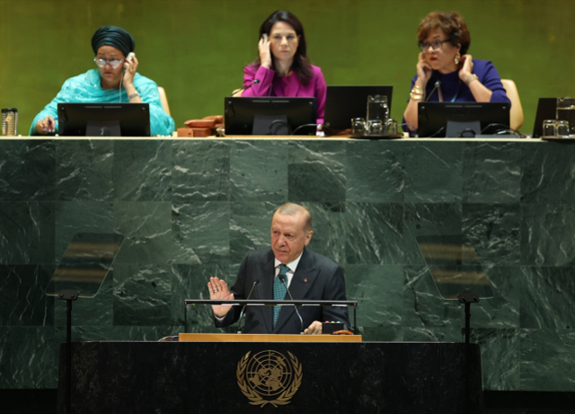 MHP Genel Başkanı Bahçeli'den Cumhurbaşkanı Erdoğan'a tebrik telefonu