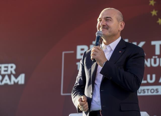 Bakan Soylu, Afyonkarahisar'daki toplu açılış töreninde konuştu: Biz sizin gibi LGBT çocuğu değiliz