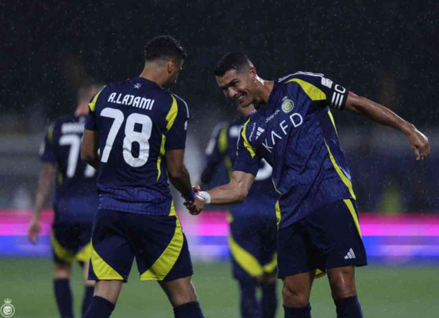 Eski halinden eser kalmamış! Cristiano Ronaldo, kullandığı frikikle herkesi şaşkına çevirdi