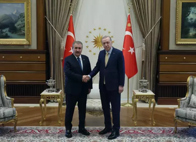 Cumhurbaşkanı Erdoğan, BBP lideri Mustafa Destici'yi kabul etti