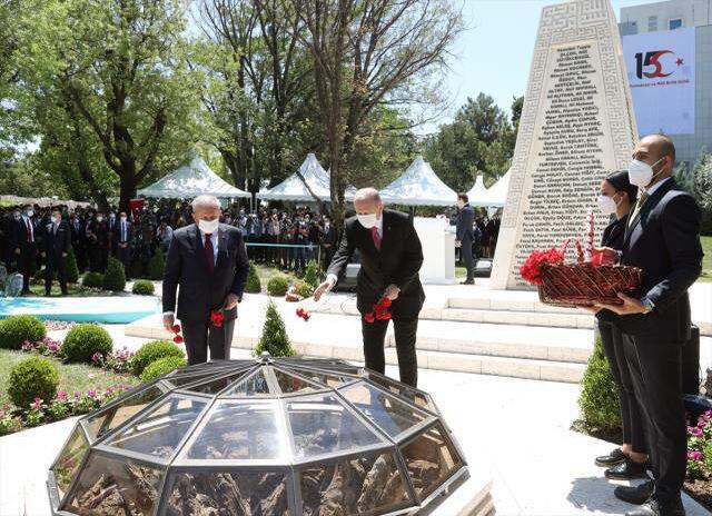 Son Dakika! Cumhurbaşkanı Erdoğan kritik mesajı 15 Temmuz gecesi ilk bombanın düştüğü noktadan verdi: Kimse bu şanlı mücadeleyi önemsizleştiremez