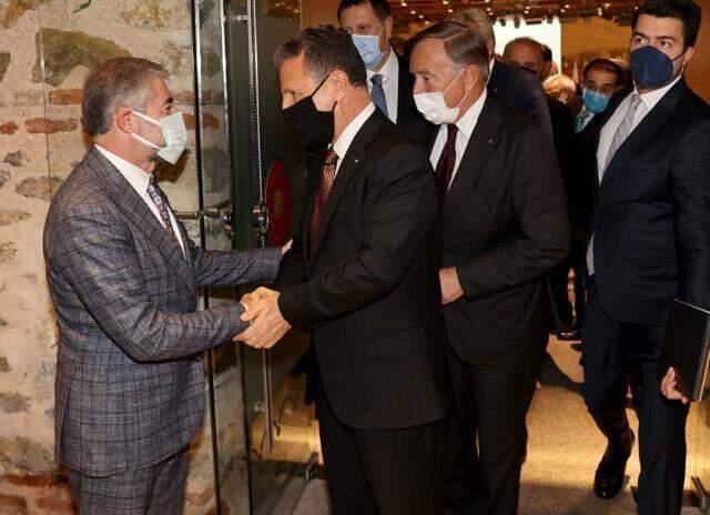 Bakan Nebati, yeni ekonomik modeli anlatırken iş adamlarına çağrı yaptı: 100'er milyon dolar bozdurun