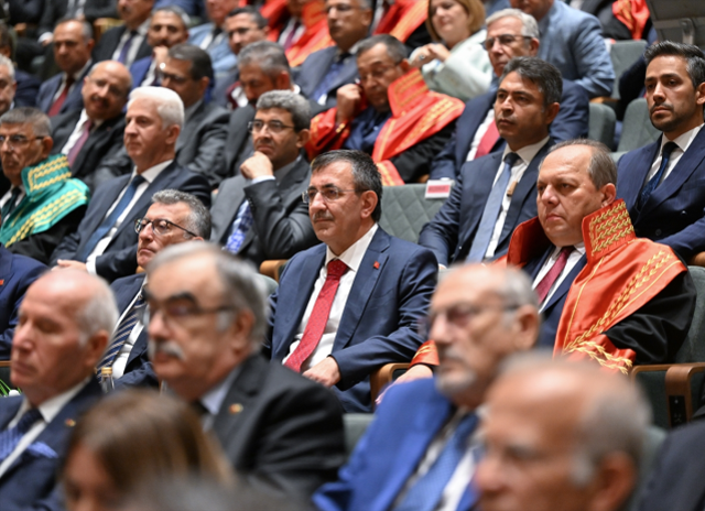 Cumhurbaşkanı Yardımcısı Yılmaz'dan yargıya kritik uyarı