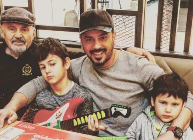 Emre Altuğ'un babası öldü mü? Emre Altuğ'un babası kimdir?