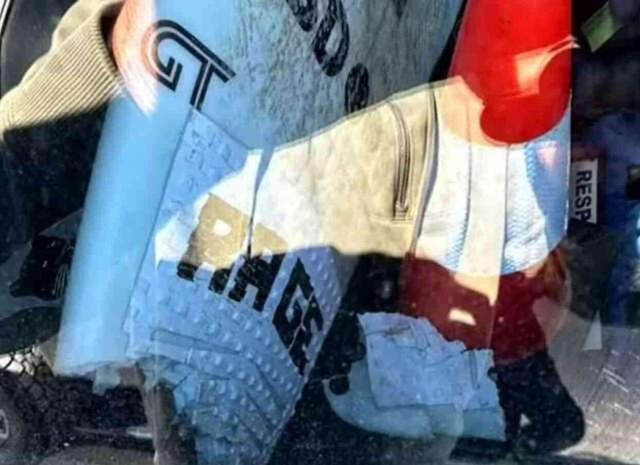 Köpekbalığı saldırısına uğrayan sörfçü Kai McKenzie'nin kopan bacağı kıyıya vurdu