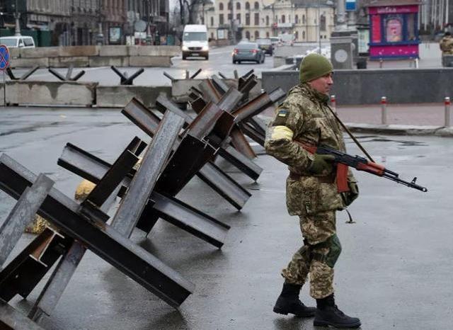 Rusya-Ukrayna savaşında 10. gün! Ruslar Kiev sınırına dayandı, halk savunmaya hazırlanıyor