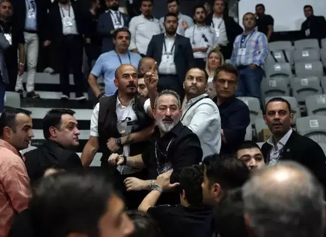 SPOR Beşiktaş Kulübü mali genel kurulunda kavga