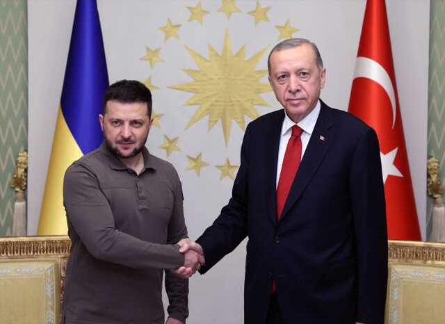 Cumhurbaşkanı Erdoğan ve Zelenski'den ikili görüşme sonrası ortak açıklama: Tahıl Koridoru Anlaşması'nın süresini 2 yıla çıkarma gayretindeyiz