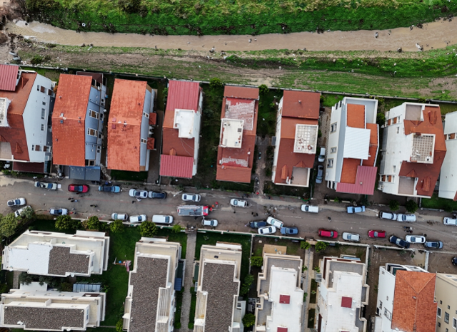 Sağanak sele döndü, vatandaşlar kabusu yaşadı: Her taraf çamur, balçık altında