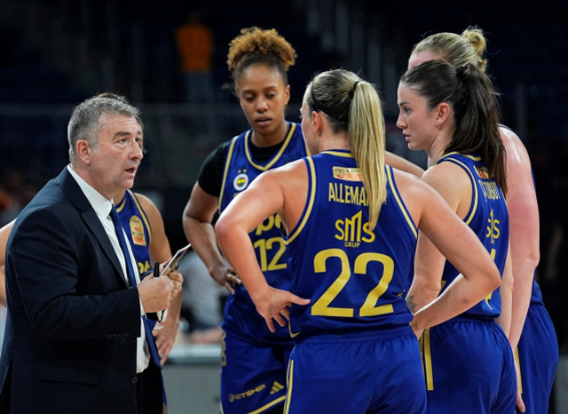 Potadaki kadınlar derbisinde Fenerbahçe, Galatasaray'ı devirdi