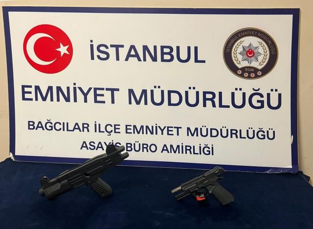 Bağcılar'da dehşet anları kamerada: Makineli silahla iş yerini taradılar