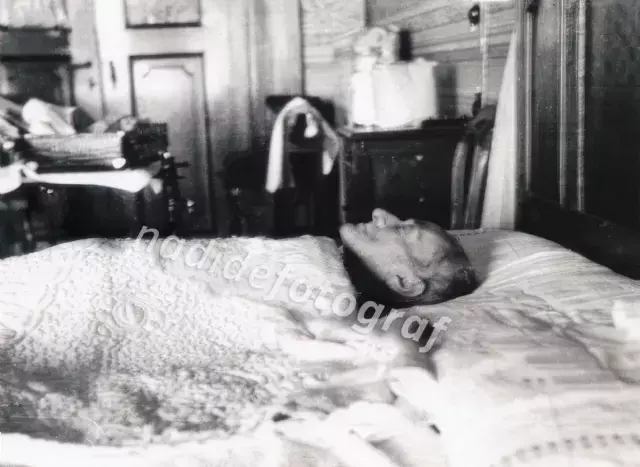 Atatürk'ün vefatının hemen ardından çekilen fotoğraf karesi
