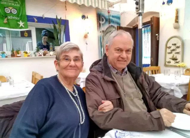 همسر جانان قراطای به خاک سپرده شد: همسر 47 ساله‌ام را از دست دادم