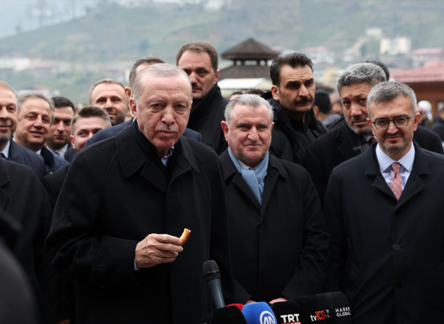 Bayram namazını kılan Cumhurbaşkanı Erdoğan'ın hedefinde o &uuml;lke vardı: Bedelini &ouml;deyecek