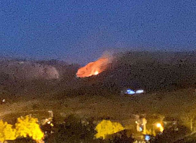 Mersin'de orman yangını! Ekipler alevlere güçlükle müdahale ediyoe